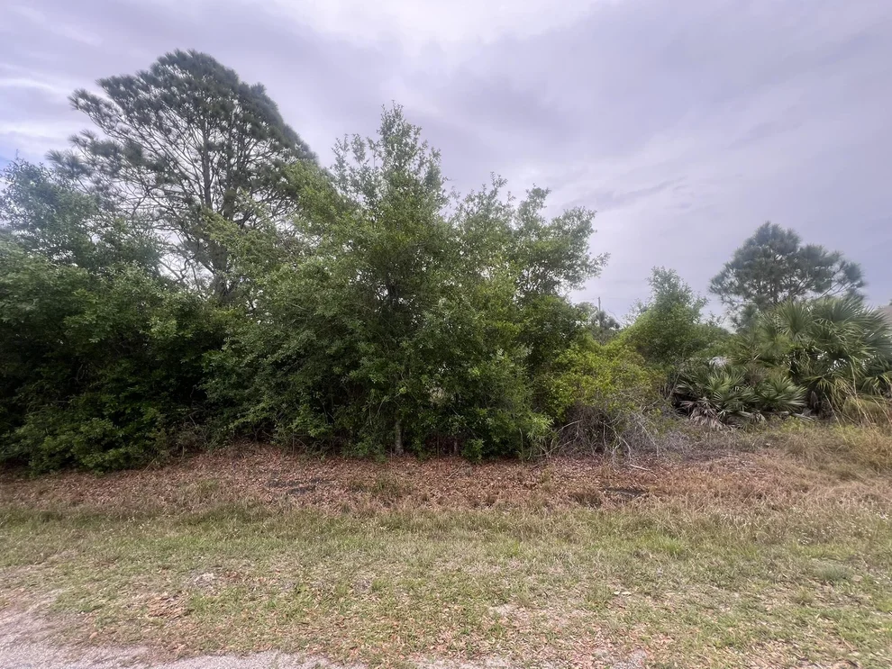 Unit for sale at 3819 NW 26th Avenue, Okeechobee, FL 34972