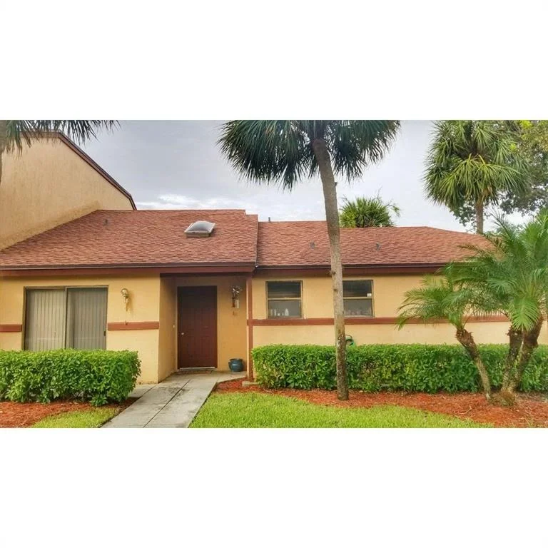 Unit for sale at 308 Lakeview Drive E, Royal Palm Beach, FL 33411
