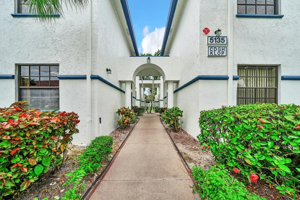 Unit for sale at 5135 Floria Drive, Boynton Beach, FL 33437