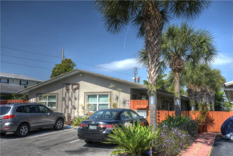 Unit for sale at 909 NE 23rd Drive, Wilton Manors, FL 33305