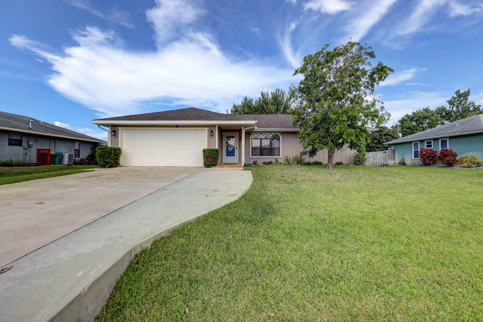 Unit for sale at 2221 SE Mcmaster Street, Port St Lucie, FL 34952