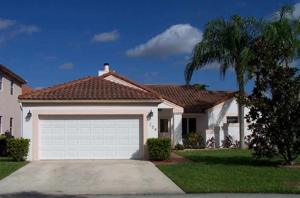 Unit for sale at 258 NW 47th Terrace, Deerfield Beach, FL 33442