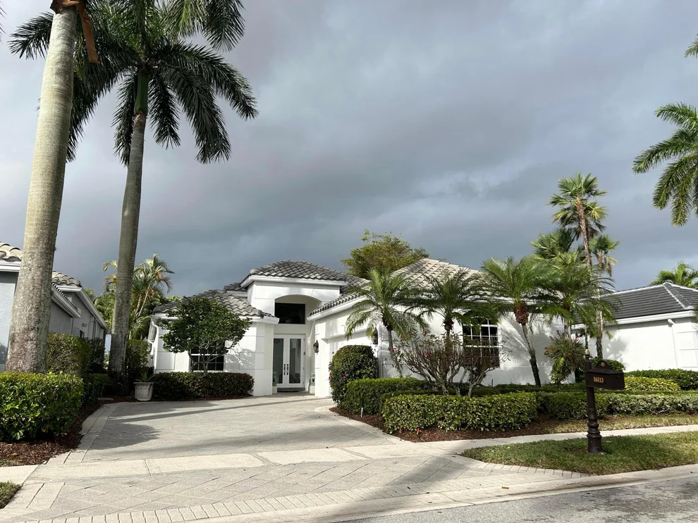 Unit for sale at 16113 Villa Vizcaya Place, Delray Beach, FL 33446