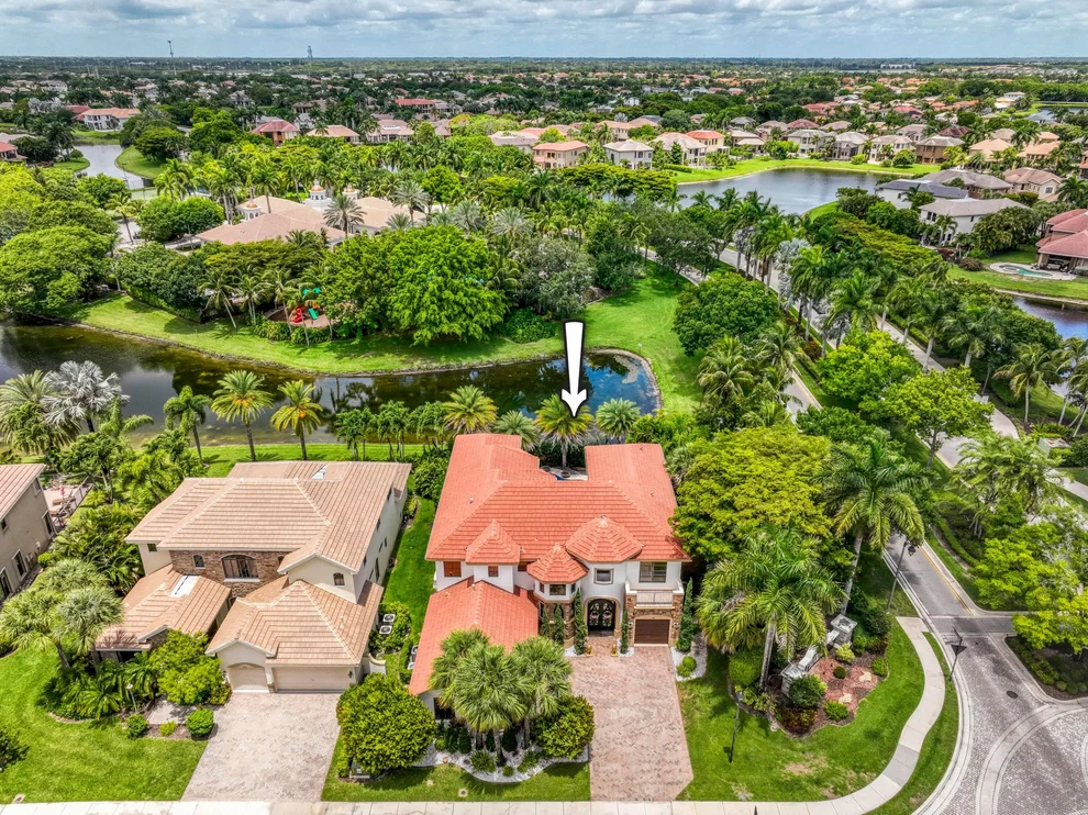 Unit for sale at 3581 Collonade Drive, Wellington, FL 33449
