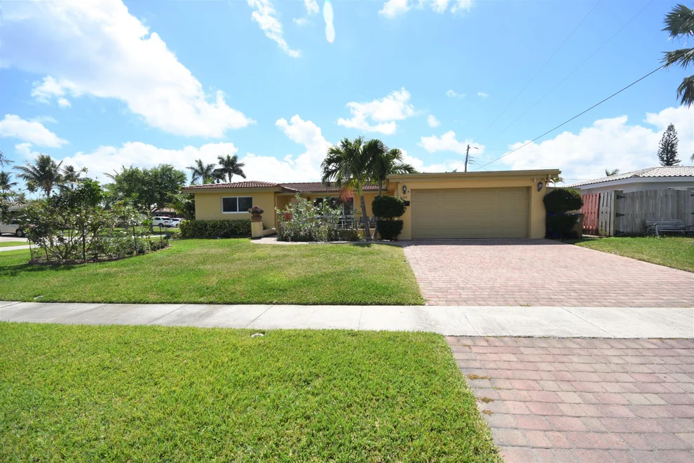 Unit for sale at 924 SE 15th Court, Deerfield Beach, FL 33441