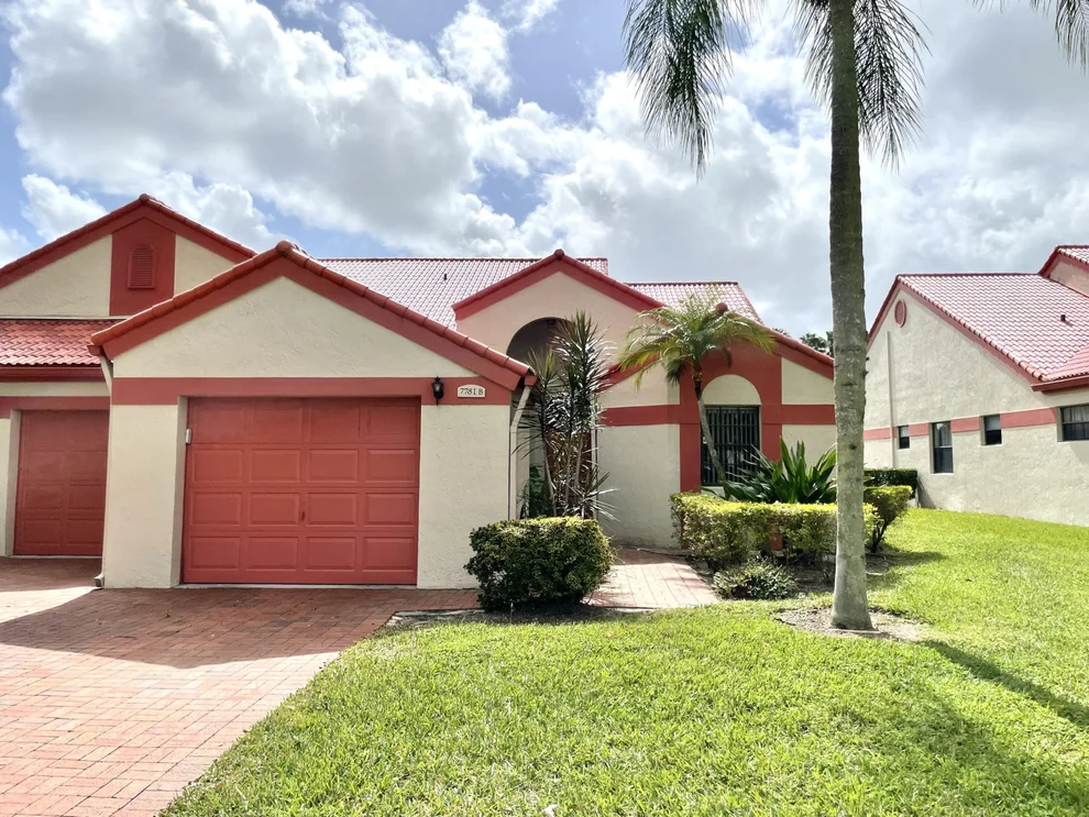 Unit for sale at 7781 Lexington Club B Boulevard, Delray Beach, FL 33446