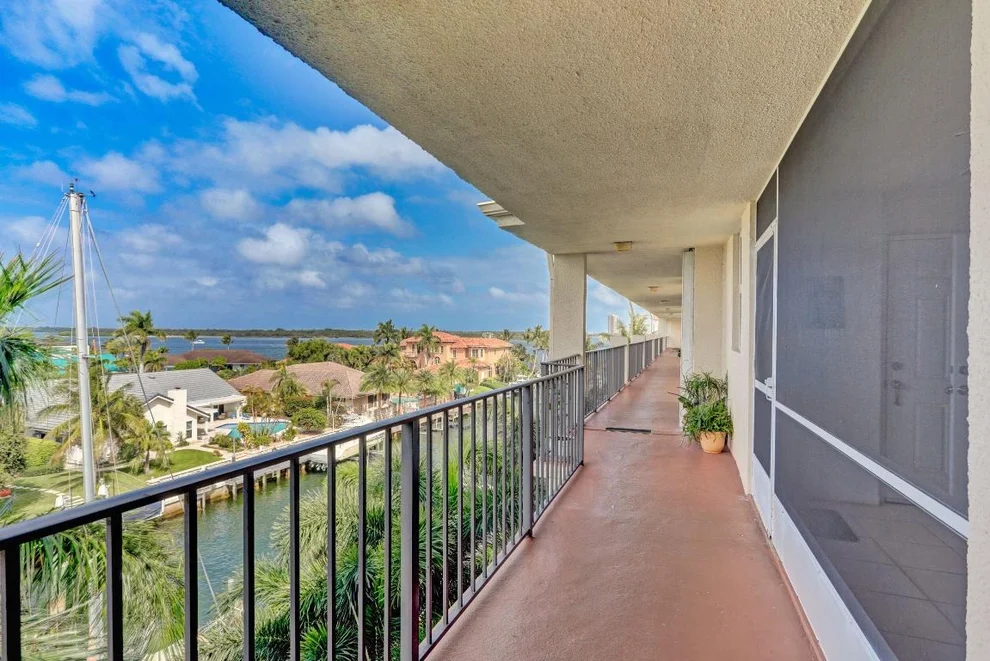 Unit for sale at 109 Paradise Harbour Boulevard, North Palm Beach, FL 33408