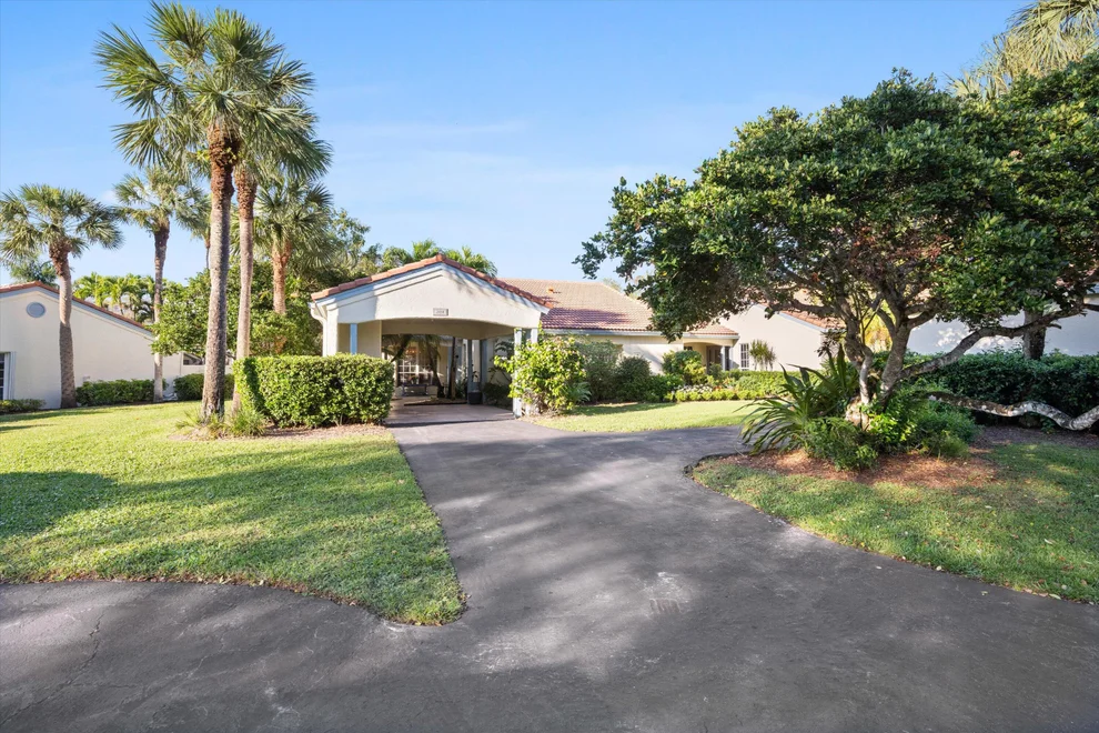 Unit for sale at 2458 Vista Del Prado Drive, Wellington, FL 33414