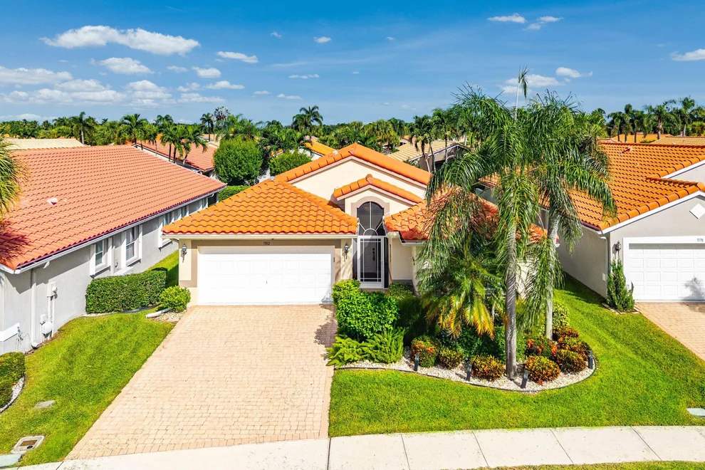 Unit for sale at 7182 HAVILAND Circle, Boynton Beach, FL 33437