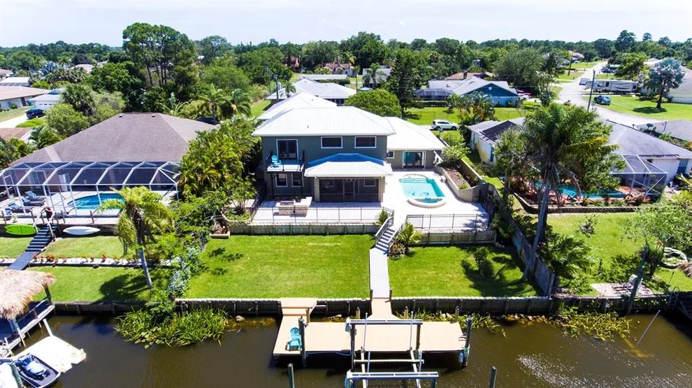 Unit for sale at 283 NE Sagamore Terrace, Port St Lucie, FL 34983