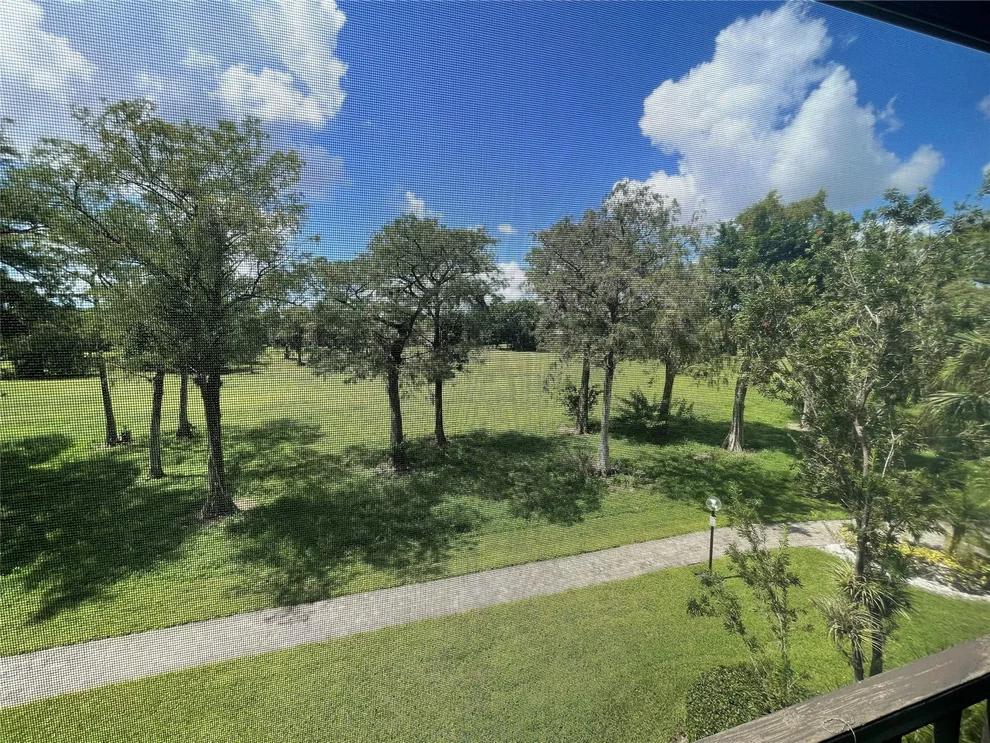 Unit for sale at 6080 NW 44th Street, Lauderhill, FL 33319