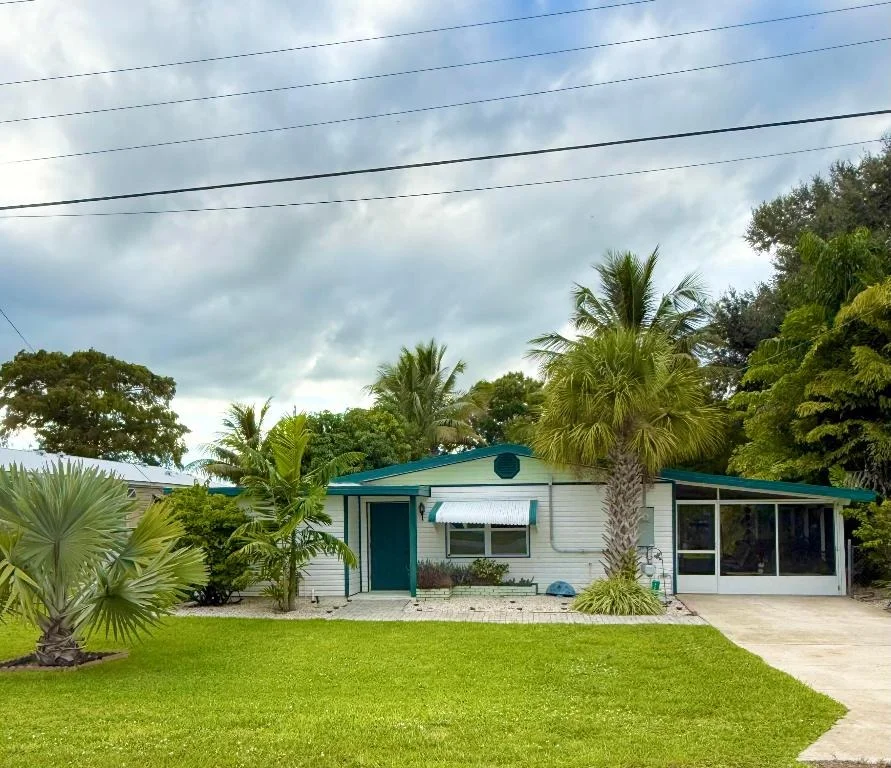 Unit for sale at 1736 Hunter Road, Okeechobee, FL 34974