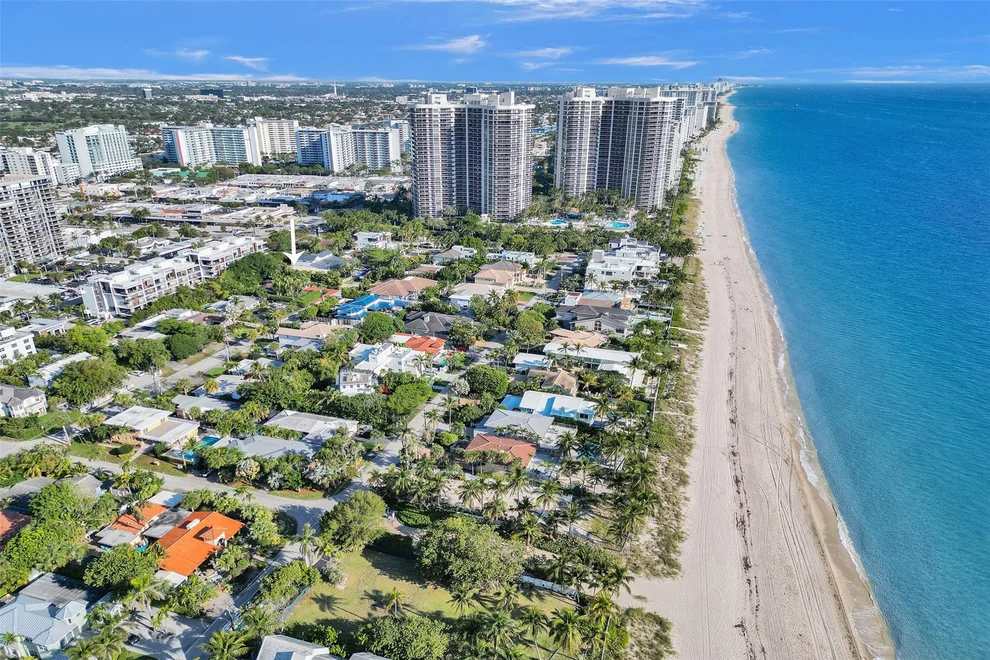Unit for sale at 3043 Center Avenue, Fort Lauderdale, FL 33308