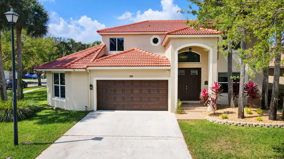 Unit for sale at 201 Seminole Lakes Drive, Royal Palm Beach, FL 33411