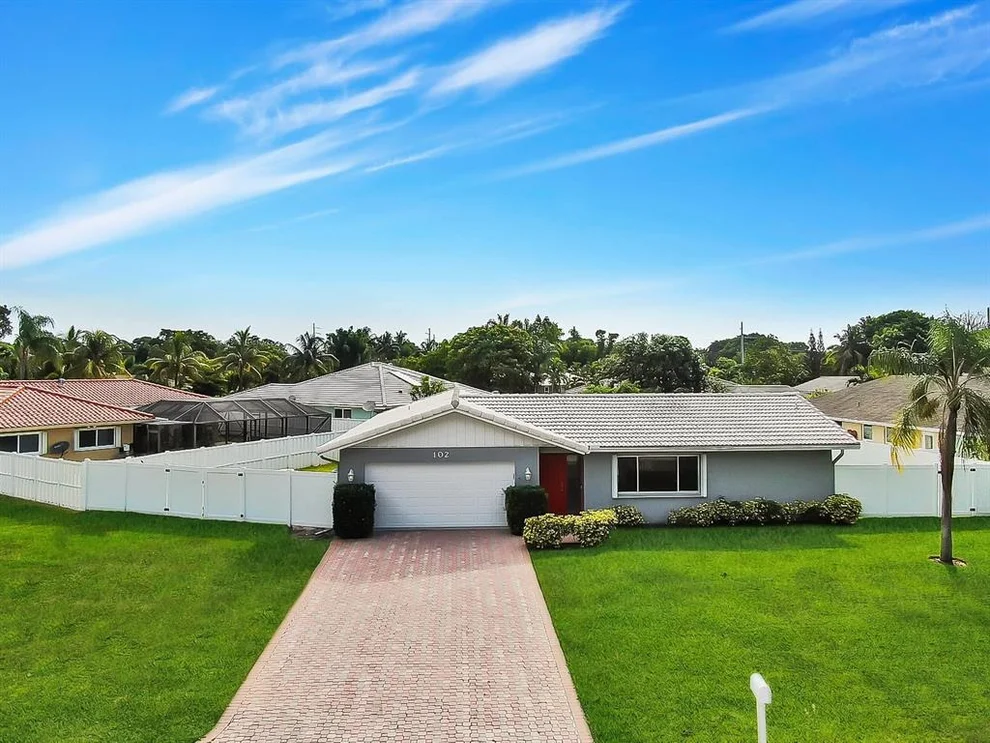 Unit for sale at 102 Pinehurst Lane, Boca Raton, FL 33431