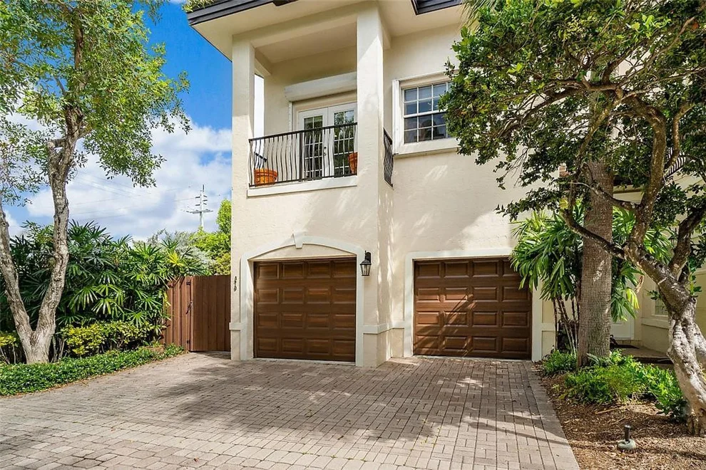 Unit for sale at 370 NE 7th Avenue, Fort Lauderdale, FL 33301