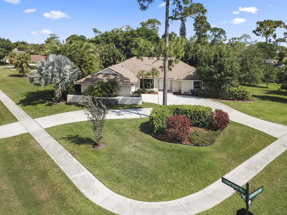 Unit for sale at 1420 Wood Dale Terrace, Wellington, FL 33414