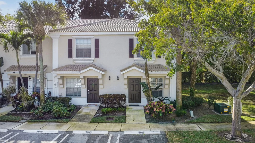 Unit for sale at 5015 Palmbrooke Circle, West Palm Beach, FL 33417