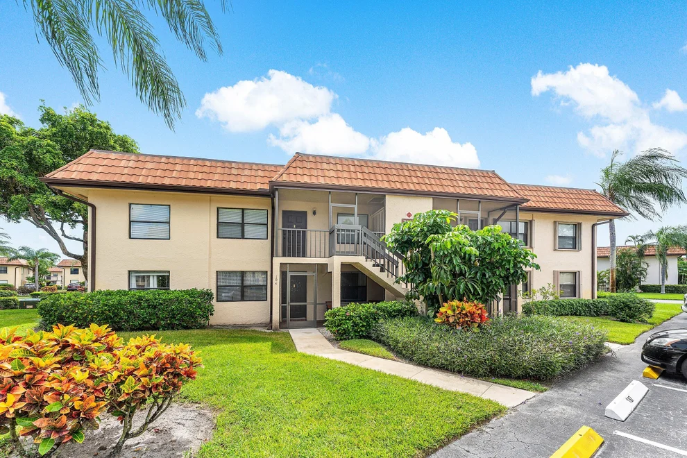 Unit for sale at 7091 Golf Colony Court, Lake Worth, FL 33467