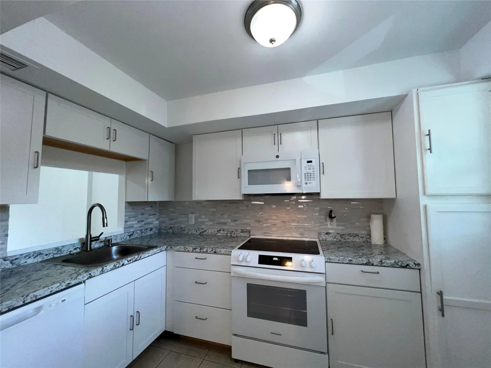Unit for sale at 117 Royal Park Drive, Oakland Park, FL 33309