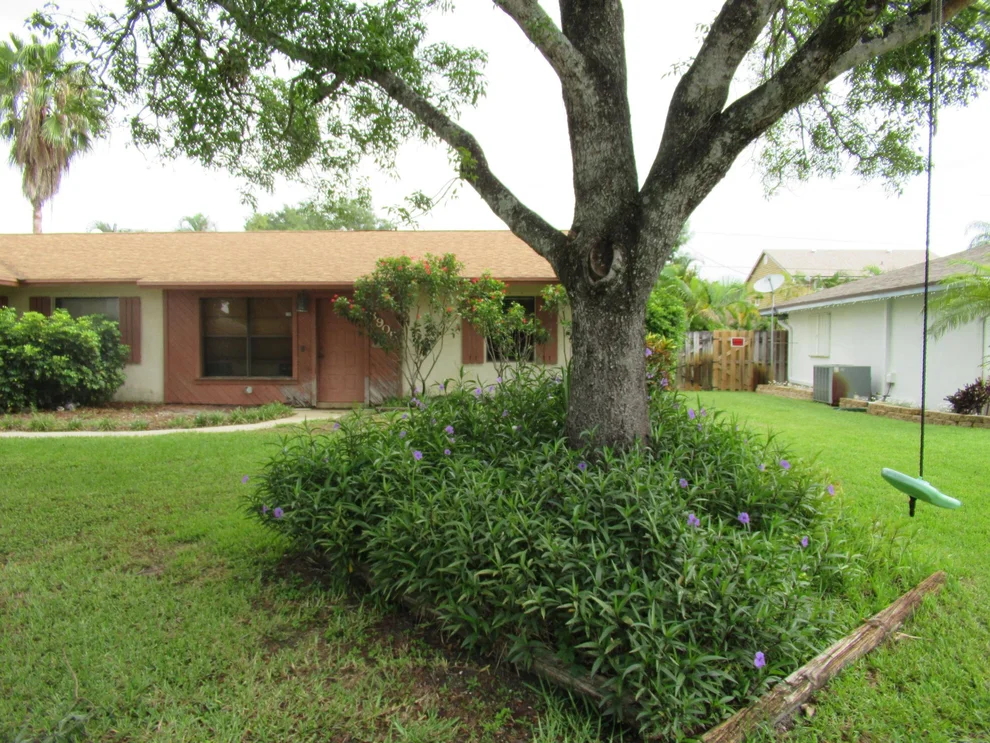 Unit for sale at 3905 Edgar Avenue, Boynton Beach, FL 33436