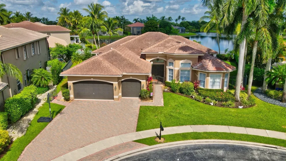 Unit for sale at 19211 N Creekshore Court, Boca Raton, FL 33498