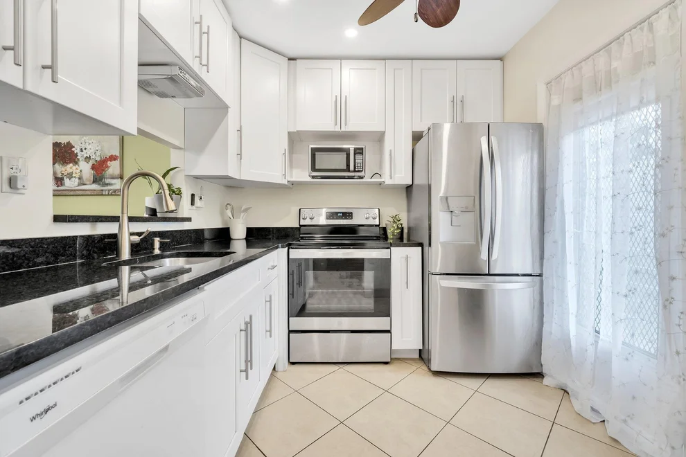 Unit for sale at 4805 NW 35th Street, Lauderdale Lakes, FL 33319