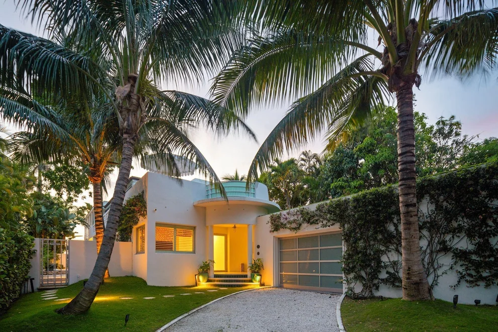 Unit for sale at 1221 N Lake Way, Palm Beach, FL 33480