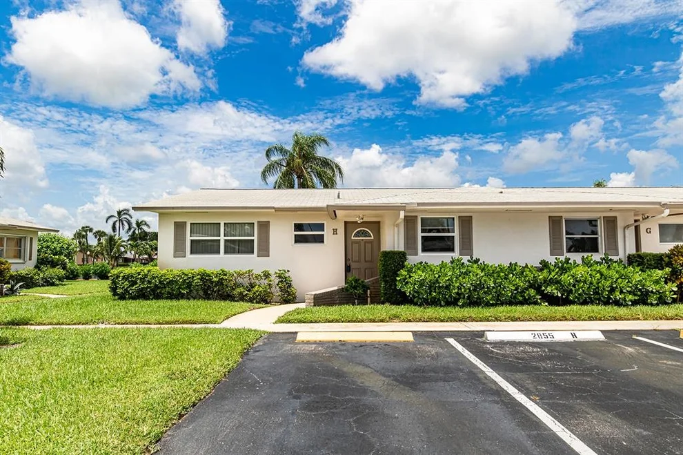 Unit for sale at 2855 Crosley Drive E, West Palm Beach, FL 33415