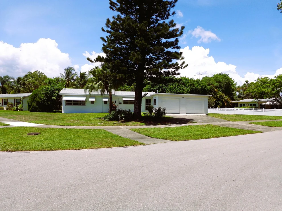 Unit for sale at 800 Alamanda Drive, North Palm Beach, FL 33408