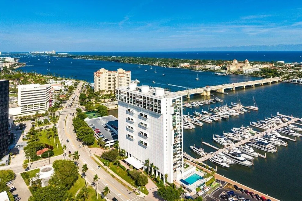 Unit for sale at 400 N Flagler Drive, West Palm Beach, FL 33401