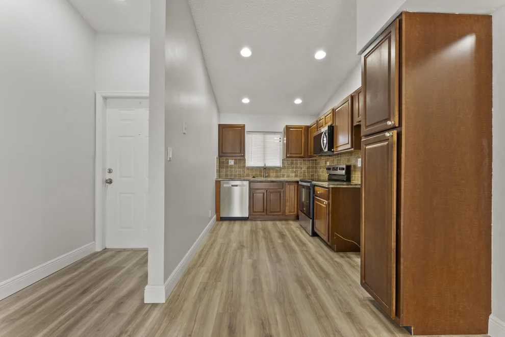 Unit for sale at 2900 Olivewood Terrace, Boca Raton, FL 33431