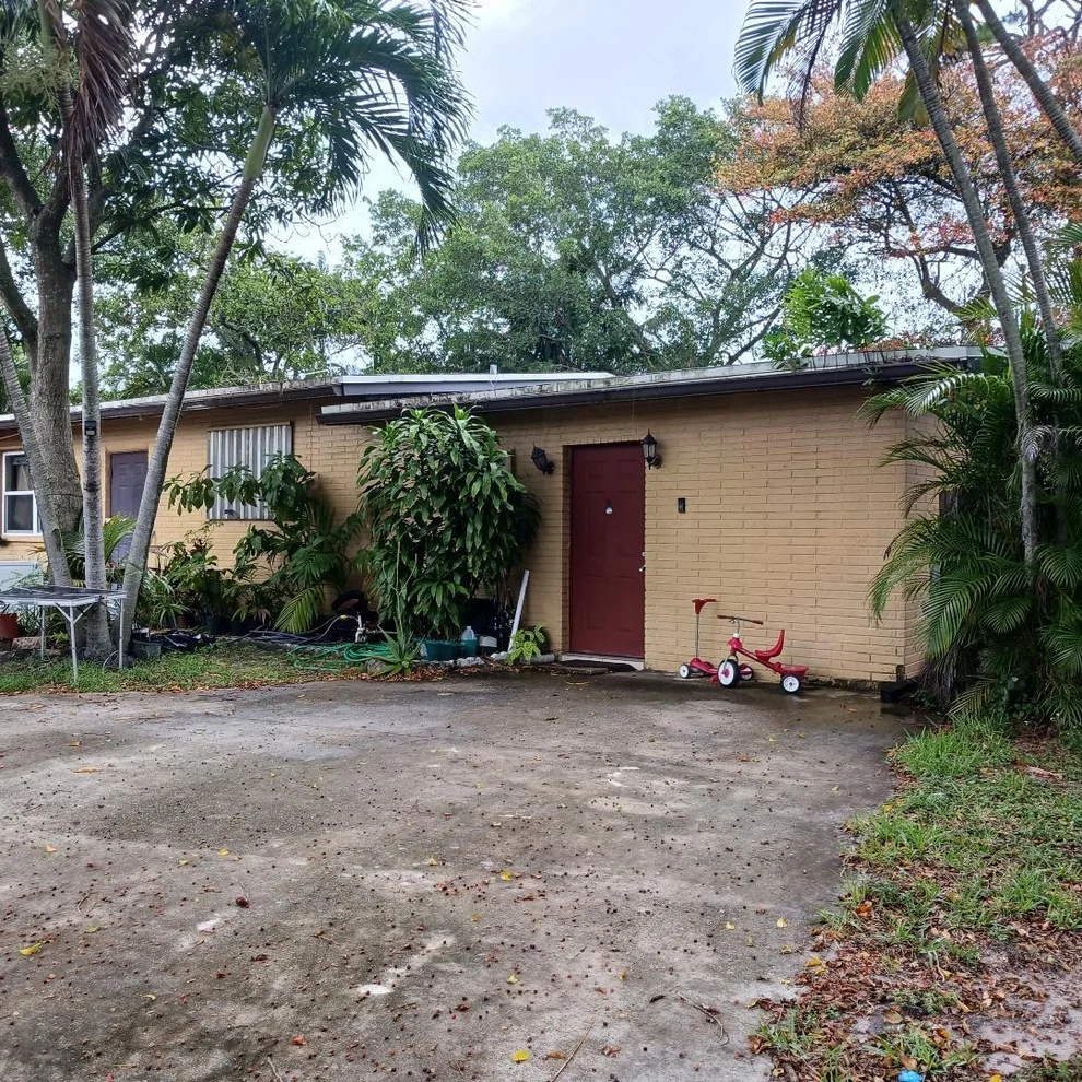 Unit for sale at 4117 Dale Road E, West Palm Beach, FL 33406