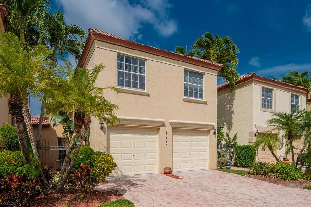 Unit for sale at 1096 Via Jardin, Palm Beach Gardens, FL 33418