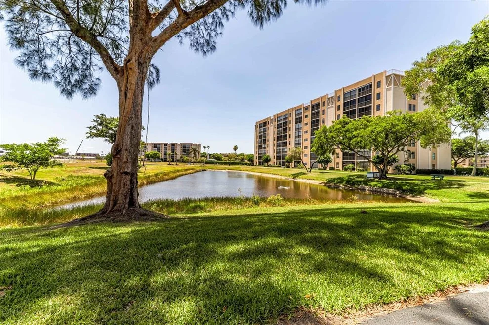 Unit for sale at 14375 Strathmore Lane, Delray Beach, FL 33446