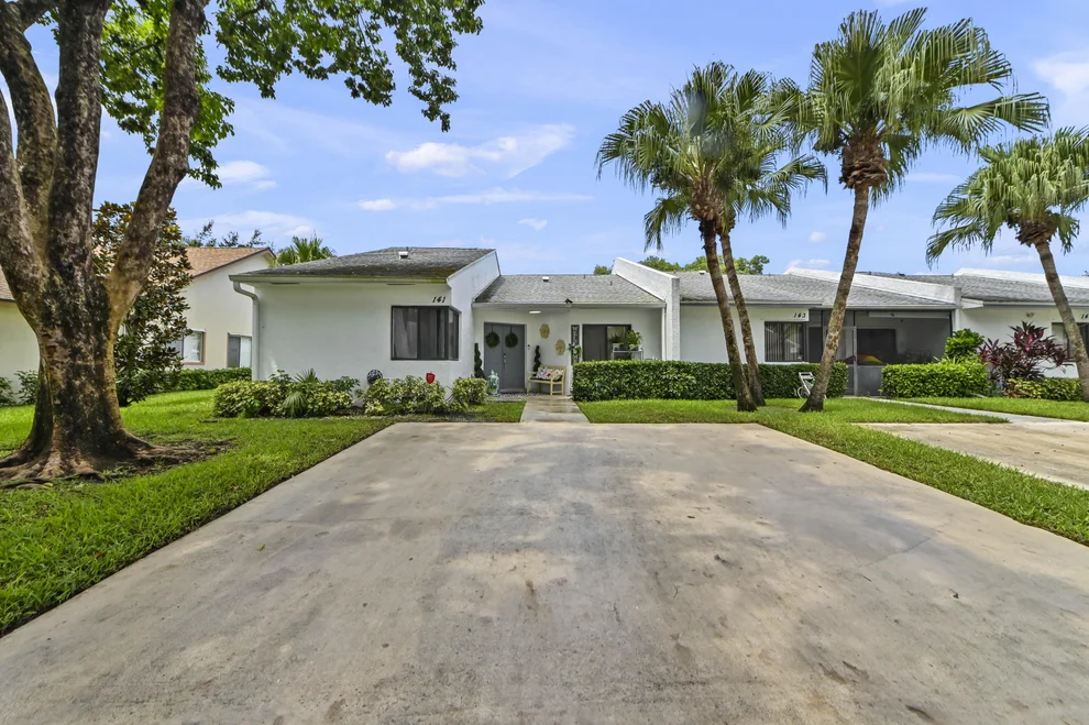 Unit for sale at 141 Par Drive, Royal Palm Beach, FL 33411