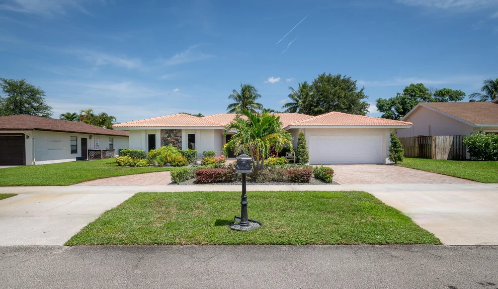 Unit for sale at 4853 Willow Drive, Boca Raton, FL 33487