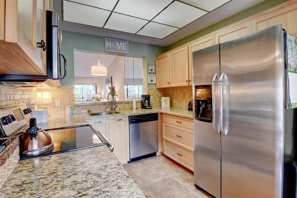 Unit for sale at 5187 Oakhill Lane, Delray Beach, FL 33484