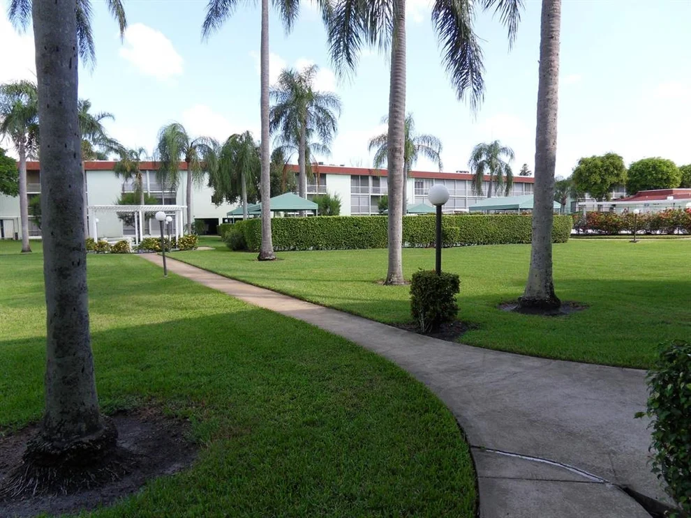 Unit for sale at 3000 Springdale Boulevard, Palm Springs, FL 33461