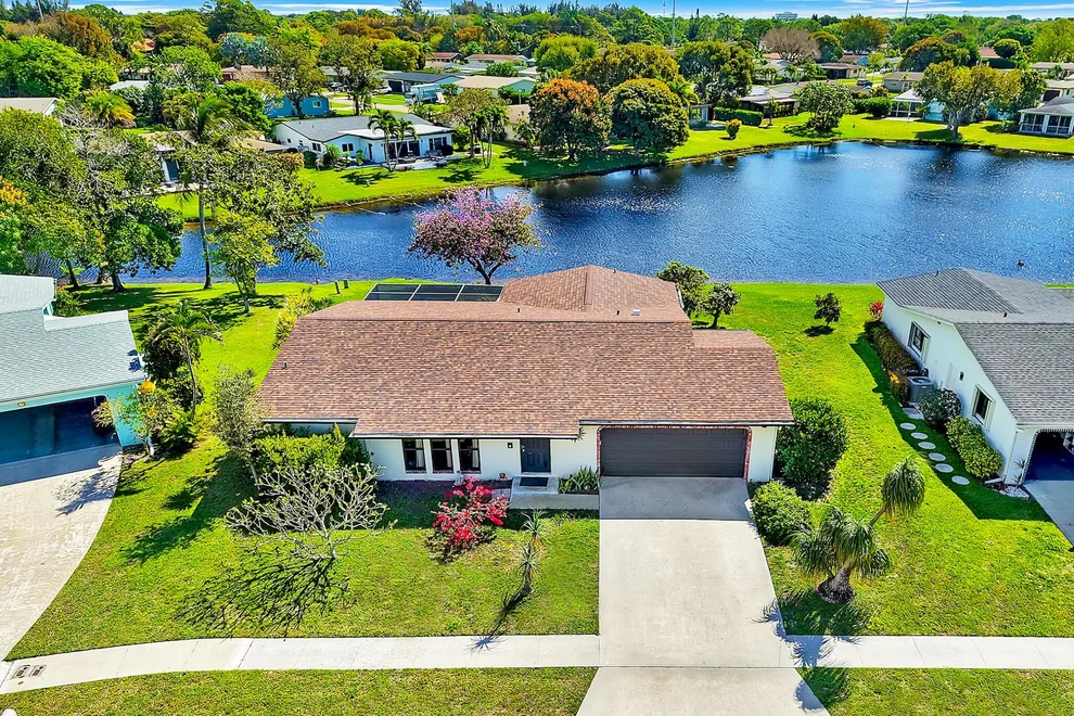 Unit for sale at 14592 Country Side Lane, Delray Beach, FL 33484