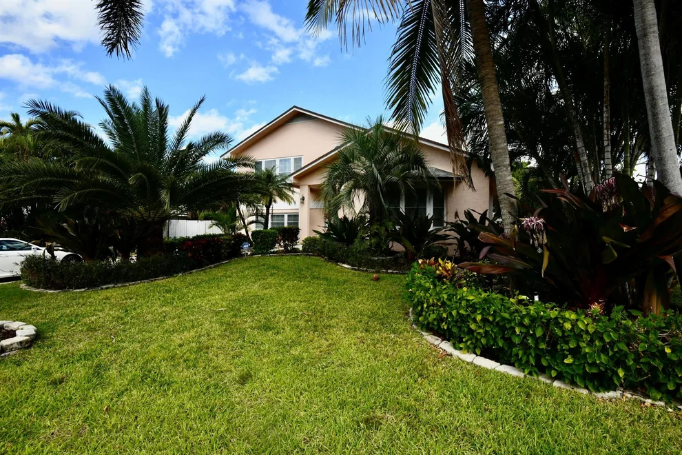 Unit for sale at 225 Cascade Lane, Palm Beach Shores, FL 33404