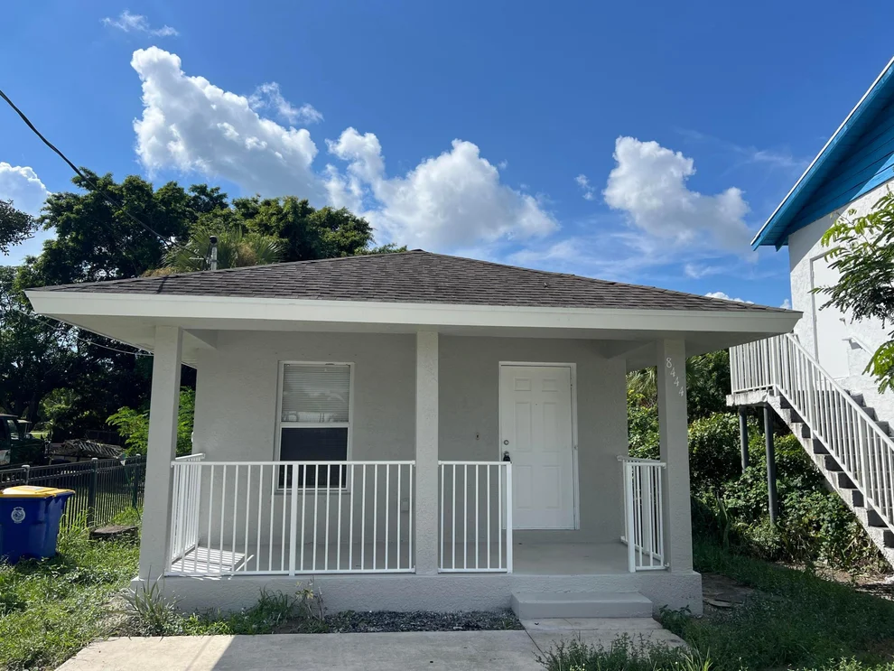 Unit for sale at 8444 SE Date Street, Hobe Sound, FL 33455