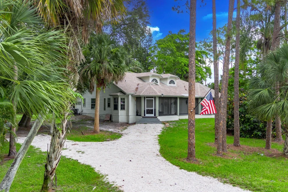 Unit for sale at 17069 81st Lane N, Loxahatchee, FL 33470