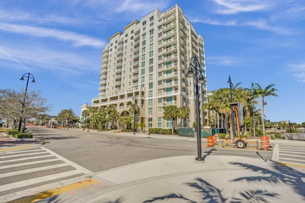 Unit for sale at 350 N Federal Hwy 506 Highway N, Boynton Beach, FL 33435