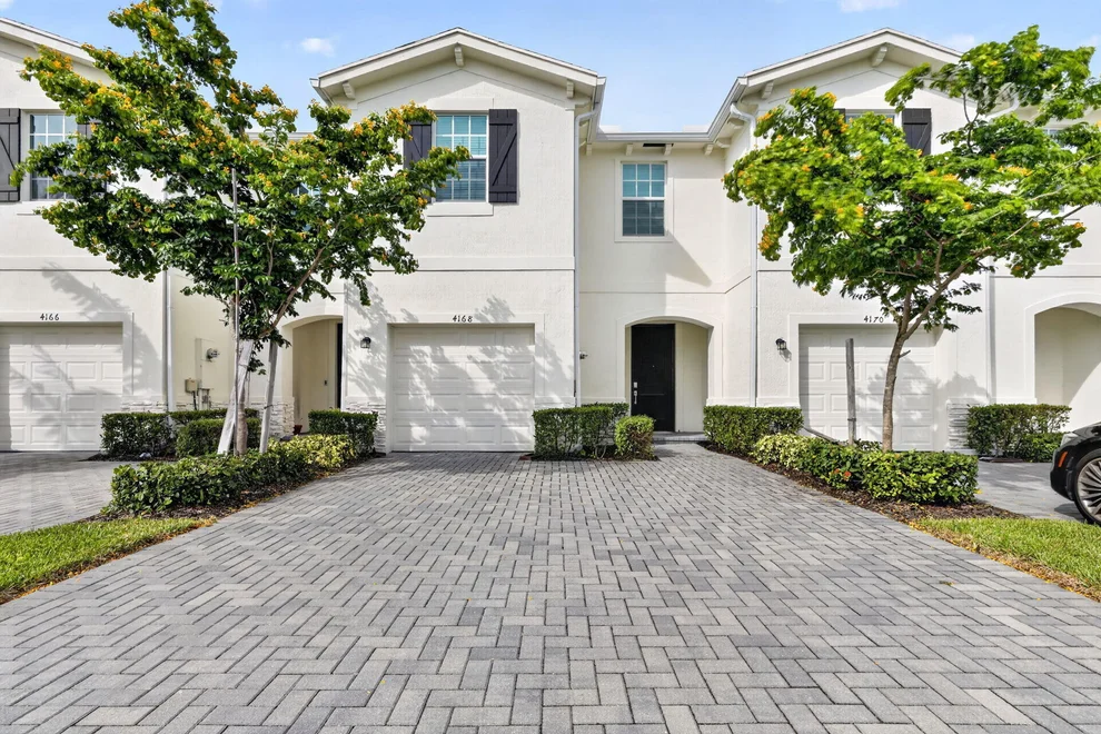 Unit for sale at 4168 Lagoon Shore Drive, Lake Worth, FL 33467