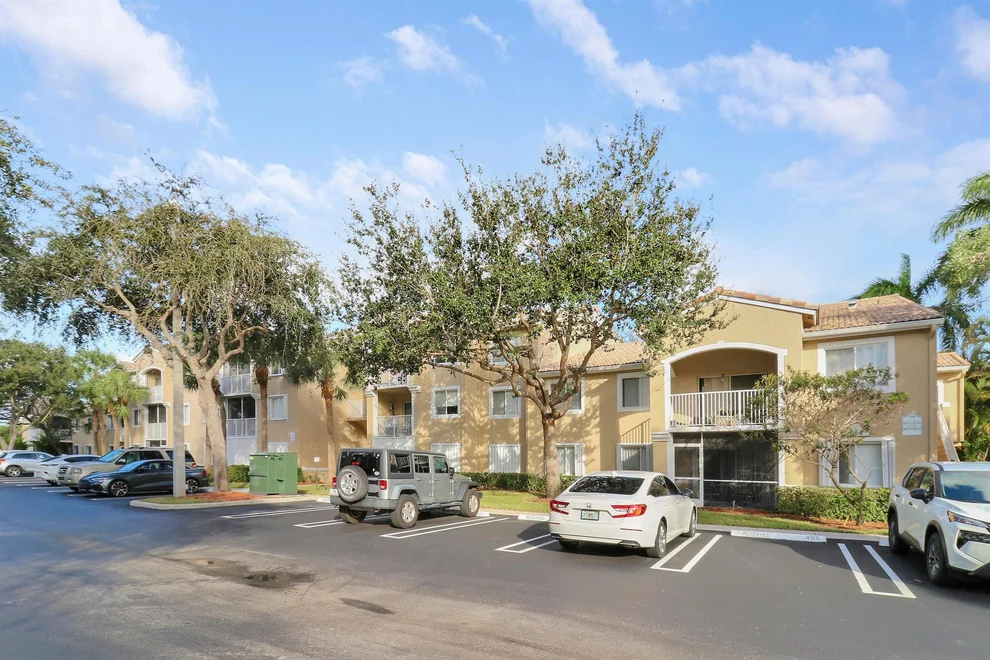 Unit for sale at 284 Village Boulevard, Tequesta, FL 33469