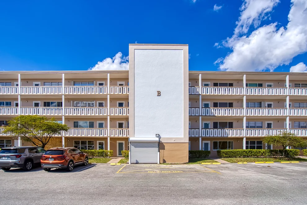Unit for sale at 334 Dover B, West Palm Beach, FL 33417