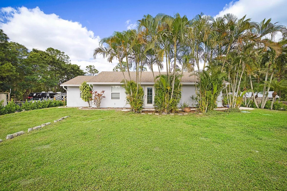 Unit for sale at 18139 W Sycamore Drive, Loxahatchee, FL 33470