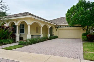 Unit for sale at 118 Via Zamora, Jupiter, FL 33458