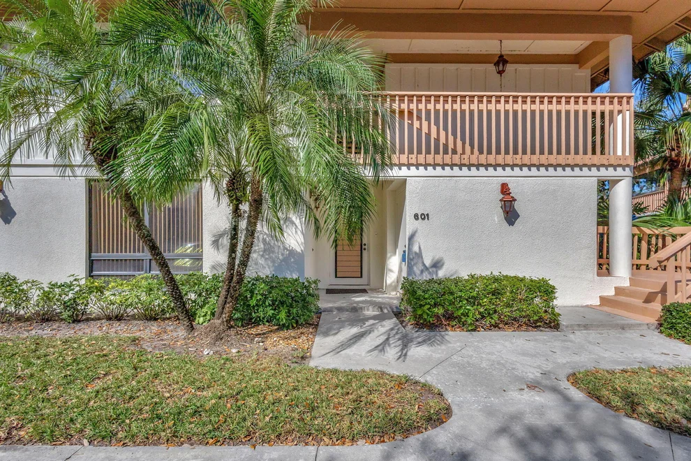 Unit for sale at 601 Brackenwood Cove, Palm Beach Gardens, FL 33418